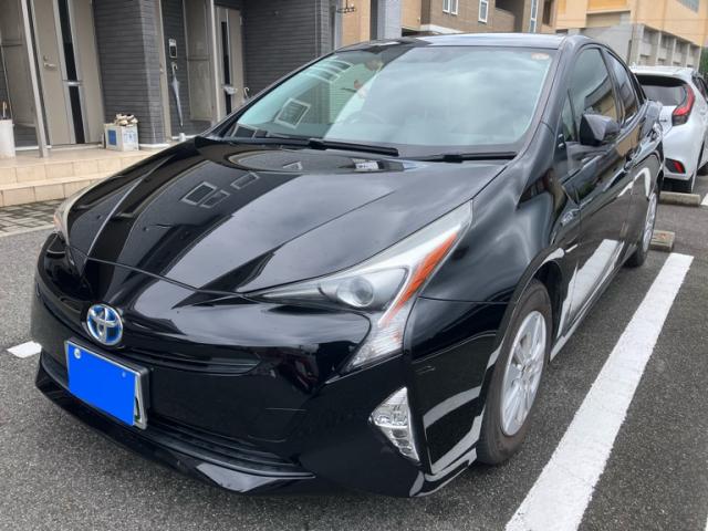 Main car image