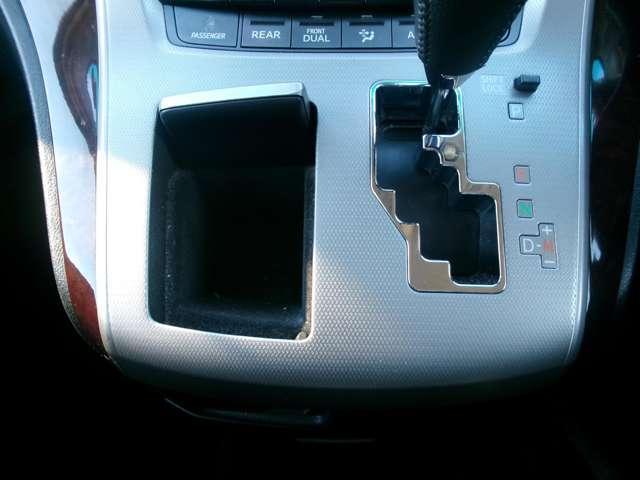 トヨタ アルファード G 2.4 240S 2013 sat-0068209-14