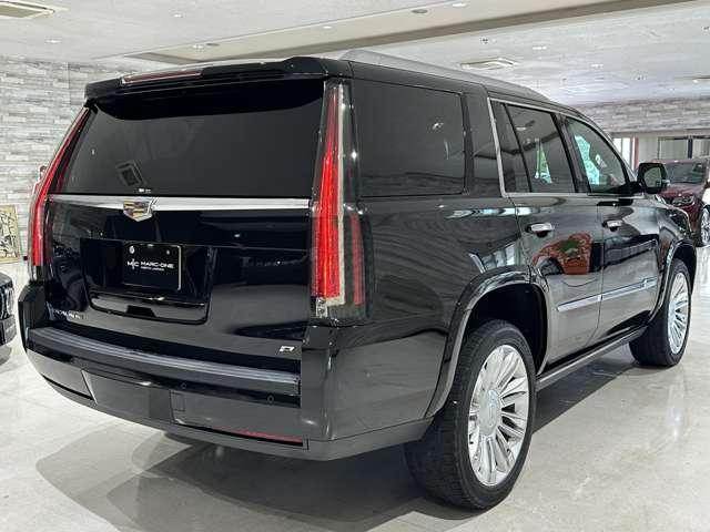 キャデラック キャデラック エスカレード Platinum 4WD 2016 sat-0068177-5