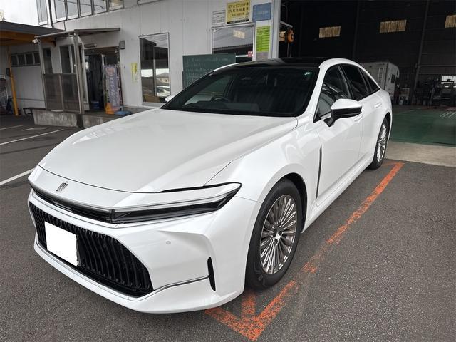 Main car image