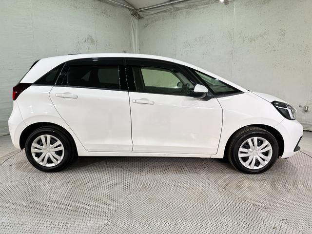 ホンダ フィット E:HEVベーシック 2022 sat-0068026-13