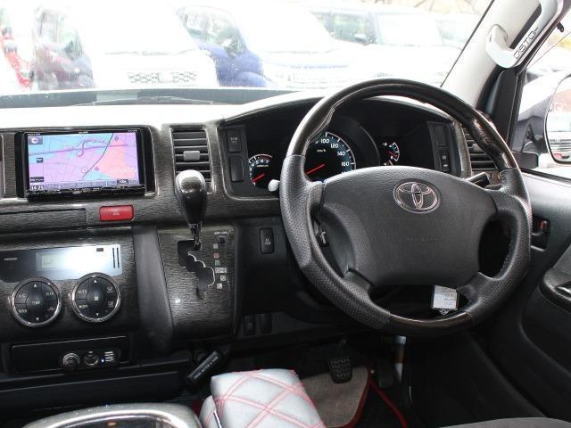 トヨタ ハイエース ワゴン Grand Cabin 2011 sat-0067760-9
