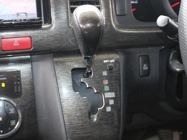 トヨタ ハイエース ワゴン Grand Cabin 2011 sat-0067760-7