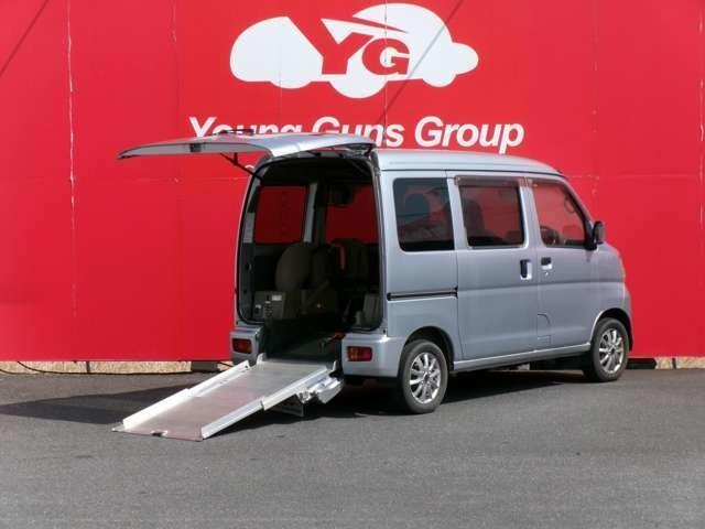 Main car image