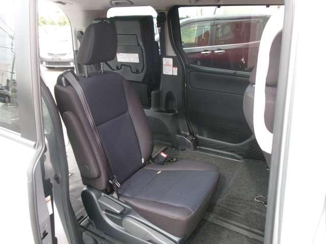 トヨタ ノア 2.0 X Welcab Slope Type I Wheelchair Accessible Vehicle (2-wheelchair capacity) 2020 sat-0068199-11