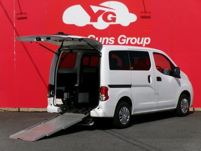 Main car image