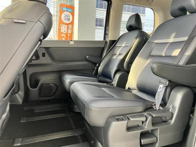 ニッサン セレナ E-PowerLuxion 2024 sat-0066658-5
