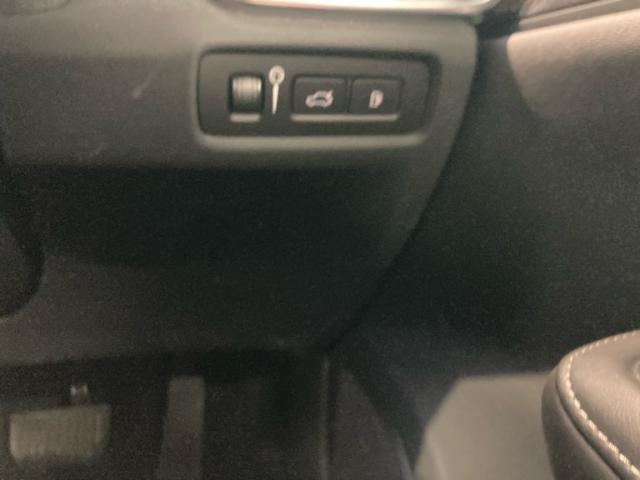 ボルボ V60 ﾘﾁｬｰｼﾞPHV_T6_AWDｲﾝｽｸﾘﾌﾟｼｮﾝ 2021 sat-0049458-19