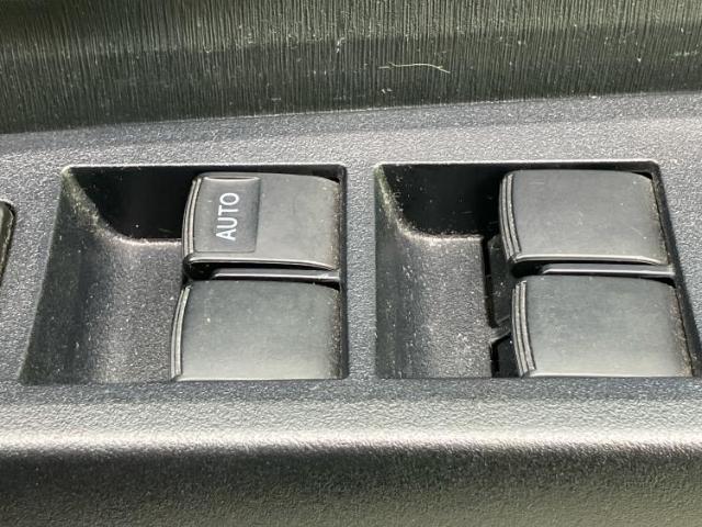 トヨタ ヴィッツ 4WD_F 2011 sat-0065782-14