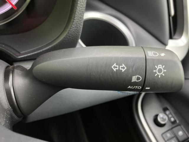 トヨタ ヴォクシー 4WD_S 2023 sat-0065993-15