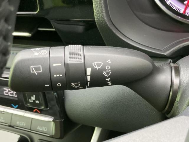 トヨタ ヴォクシー 4WD_S 2023 sat-0065993-16