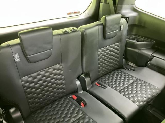 トヨタ ヴォクシー 4WD_S 2023 sat-0065993-5