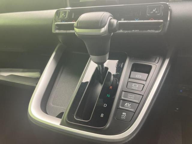 トヨタ ヴォクシー 4WD  ハイブリッドS-Z 2023 sat-0066584-17
