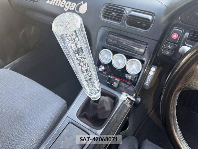 Nissan 180SX 1992-08 7451756-18