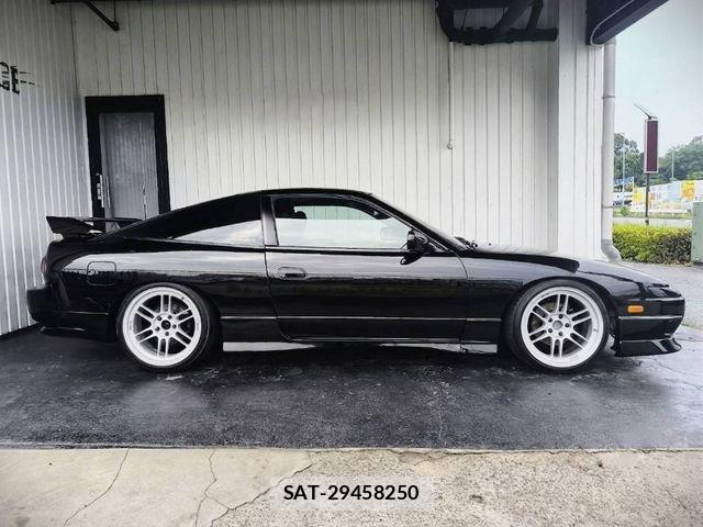 Nissan 180SX 1996-11 8522040-1
