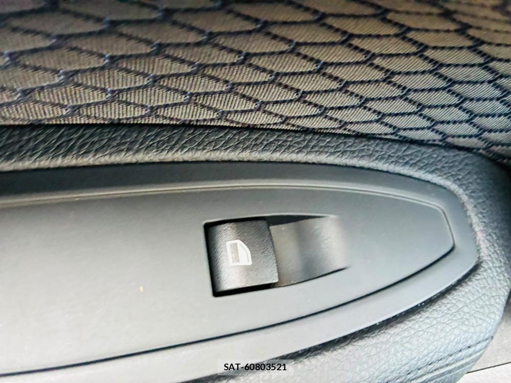 Bmw 1 SERIES 2013-08 8120453-23