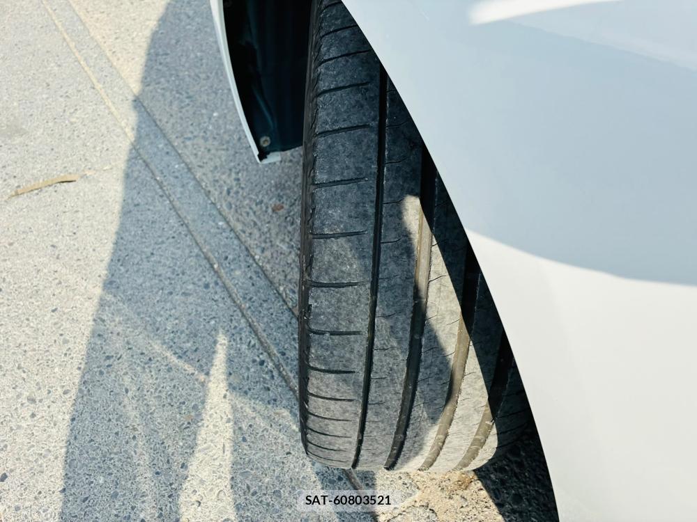 Bmw 1 SERIES 2013-08 8120453-31