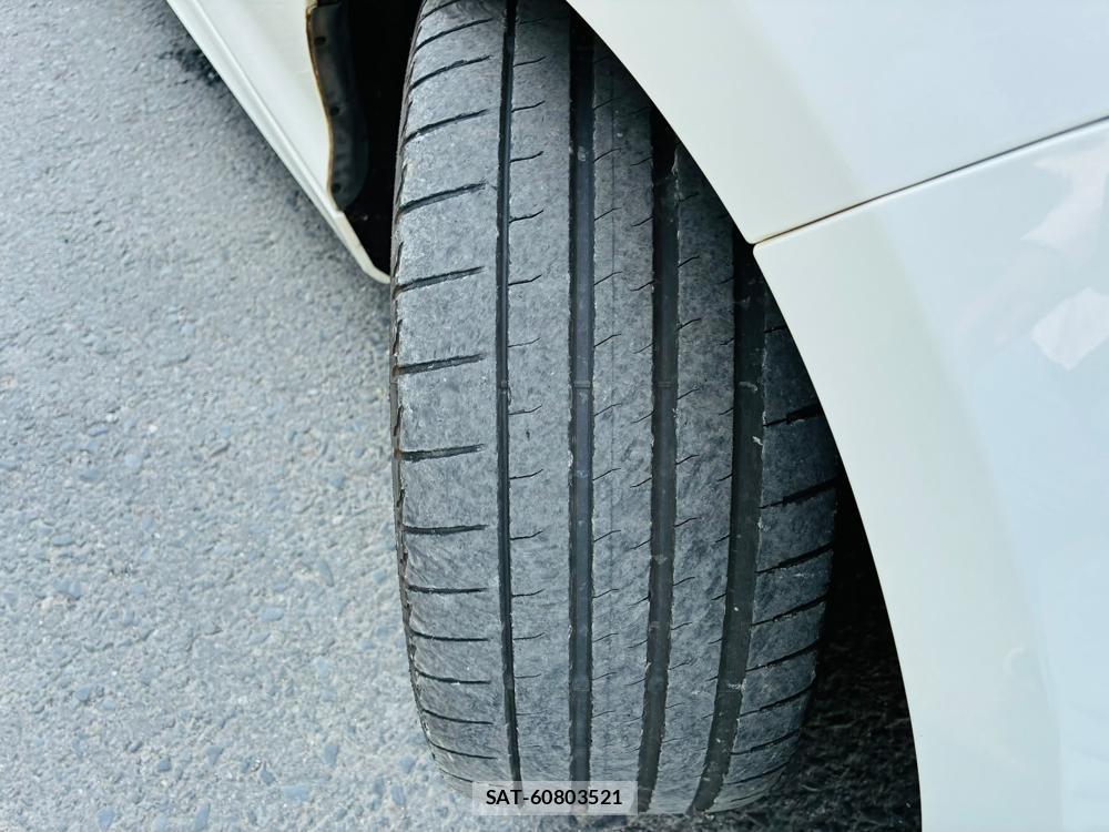 Bmw 1 SERIES 2013-08 8120453-32