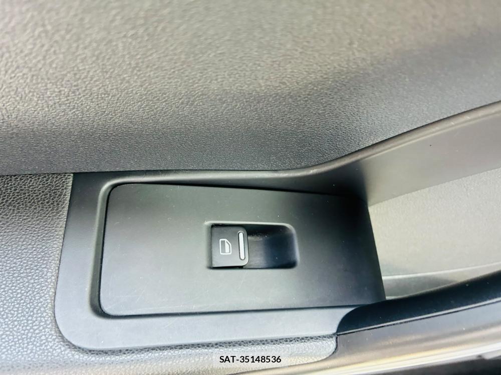 VolksWagen THE BEETLE 2019-05 7137268-17