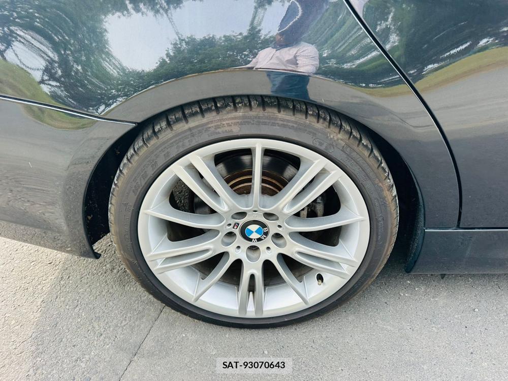 Bmw 3 SERIES 2010-03 7402672-25