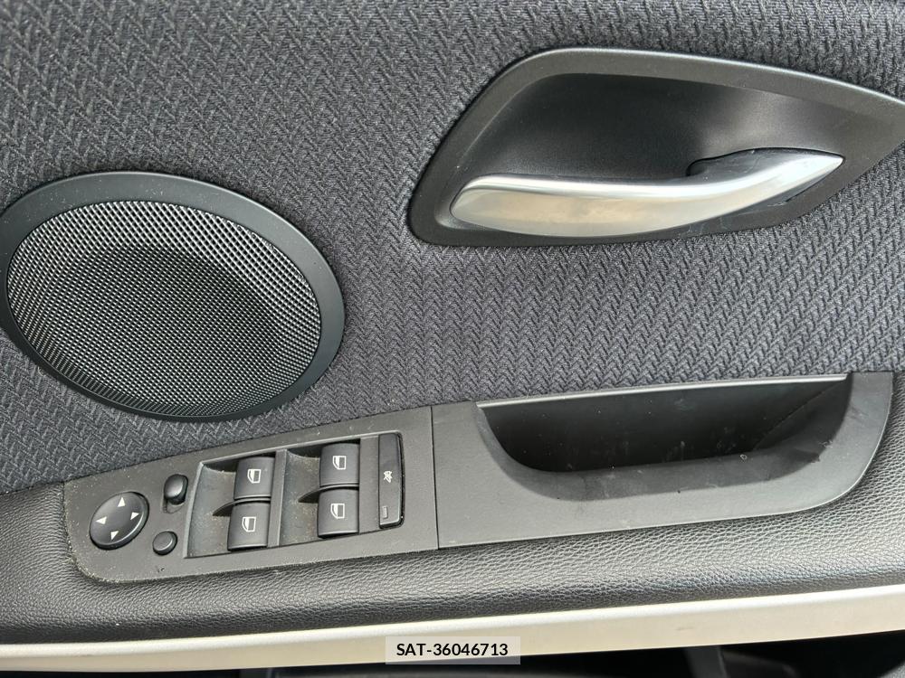 Bmw 3 SERIES 2011 7266919-23