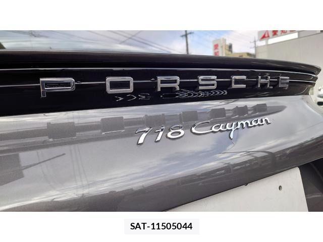Porsche 718 Cayman 2016-12 741704-11