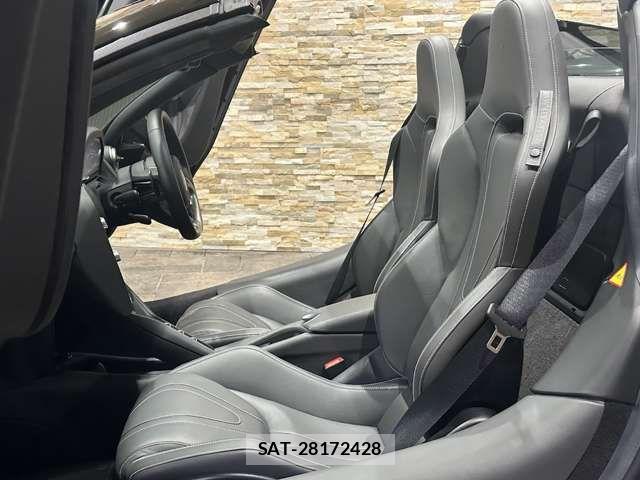 McLaren 720S 2021-11 7324611-9