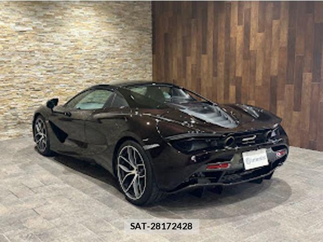 McLaren 720S 2021-11 7324611-5