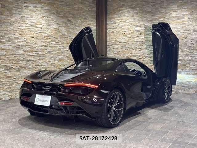 McLaren 720S 2021-11 7324611-6