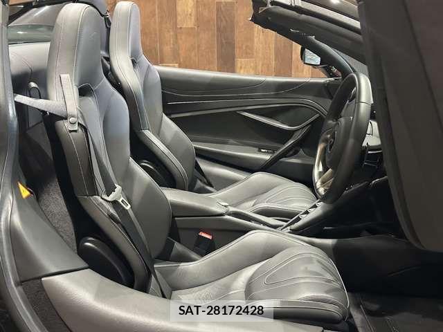 McLaren 720S 2021-11 7324611-8