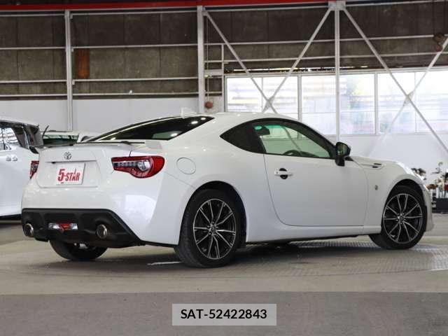 Toyota 86 2018-10 1059660-18