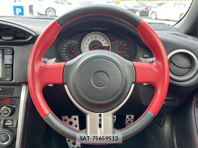 Toyota 86 2014-08 1134739-10