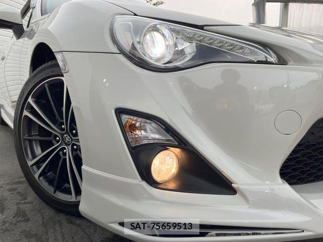 Toyota 86 2014-08 1134739-11