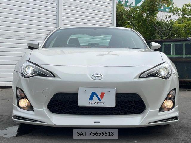 Toyota 86 2014-08 1134739-13