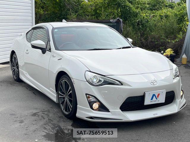 Toyota 86 2014-08 1134739-15