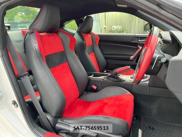 Toyota 86 2014-08 1134739-7