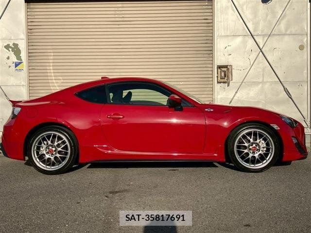 Toyota 86 2014-11 2772995-2