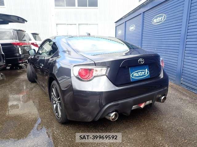 Toyota 86 2012-04 3903262-4