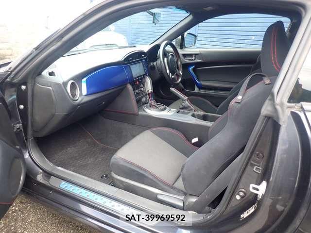 Toyota 86 2012-04 3903262-7