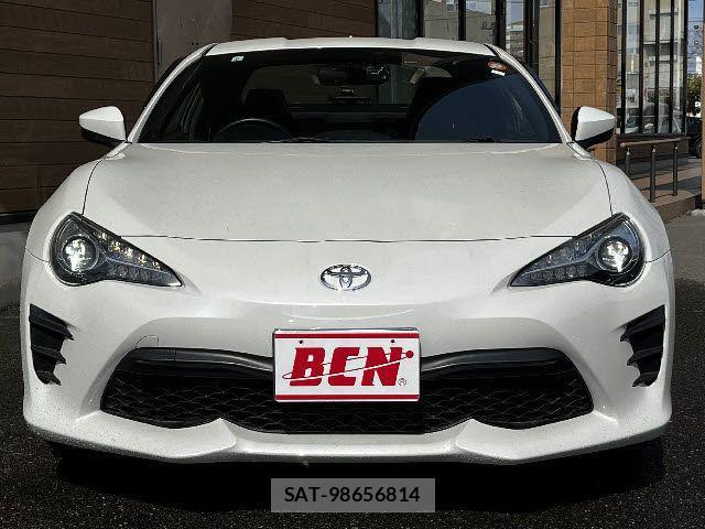 Toyota 86 2019-08 4236638-21