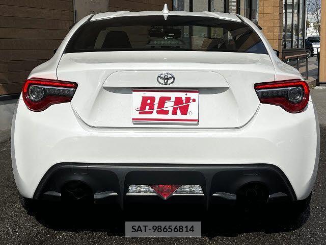 Toyota 86 2019-08 4236638-22