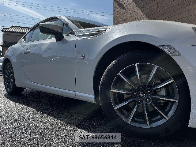 Toyota 86 2019-08 4236638-26