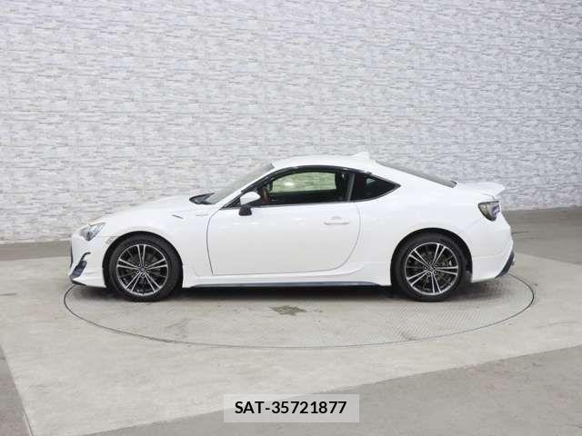 Toyota 86 2015-11 4369030-11