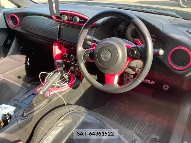 Toyota 86 2018-08 4584957-9
