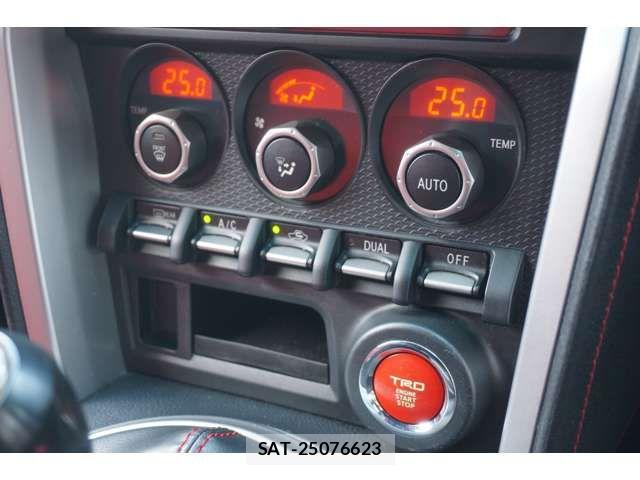 Toyota 86 2013-10 4921798-12