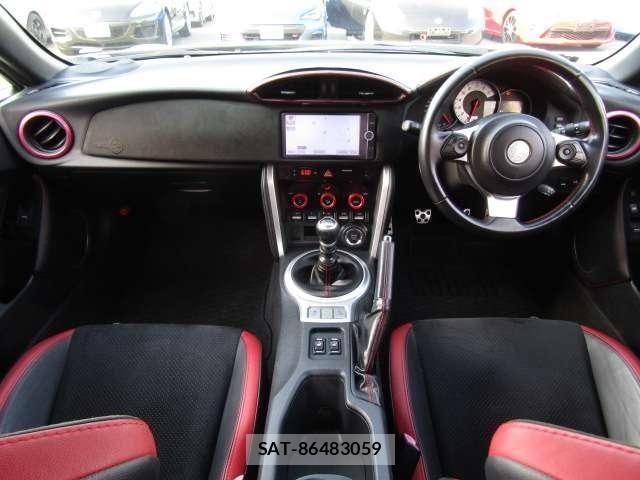 Toyota 86 2017-10 4922218-10