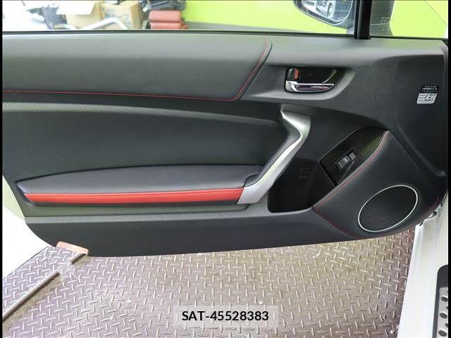 Toyota 86 2019-04 5858835-23