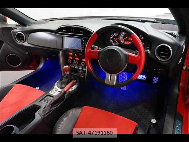 Toyota 86 2012-09 6241474-1
