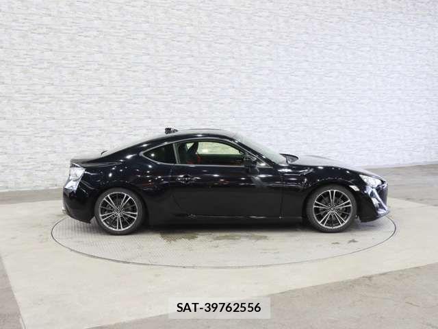 Toyota 86 2015-11 6270748-13