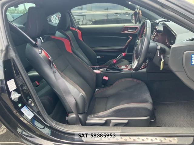 Toyota 86 2016-02 6493014-14